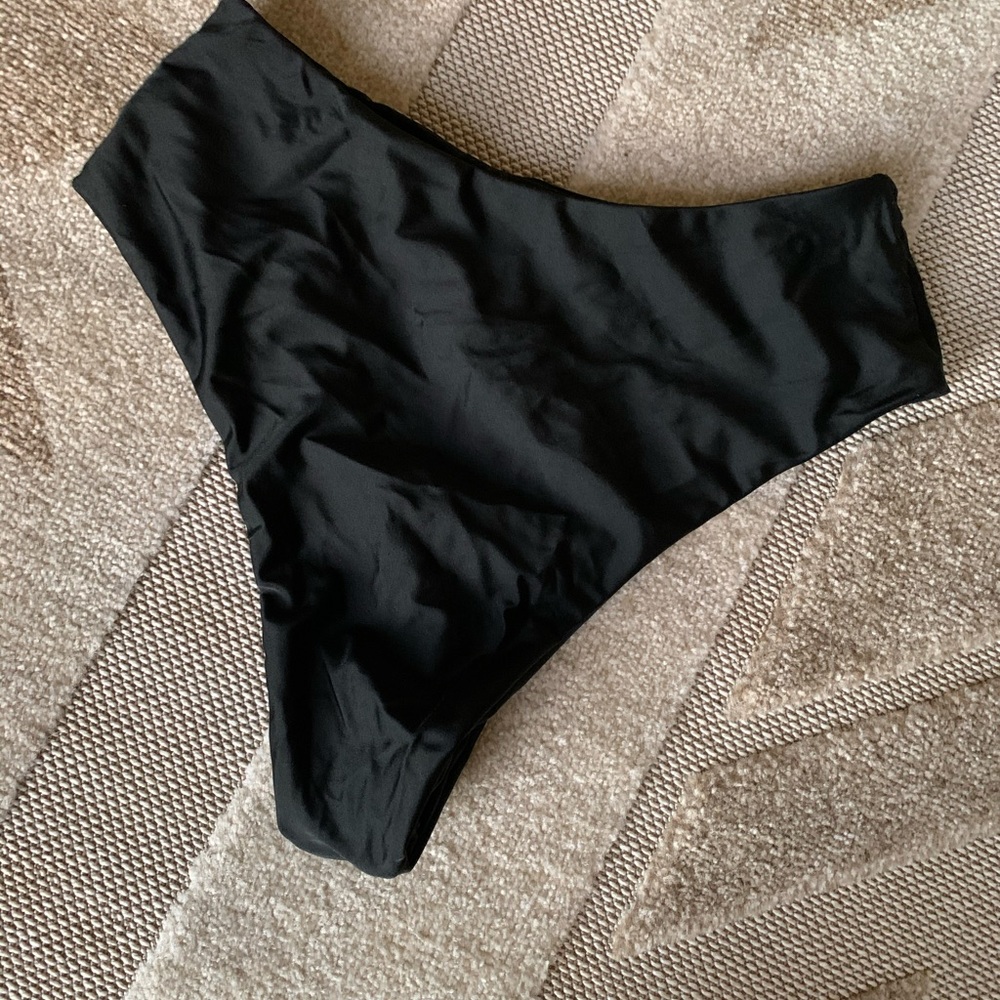 Bikini top and bottoms